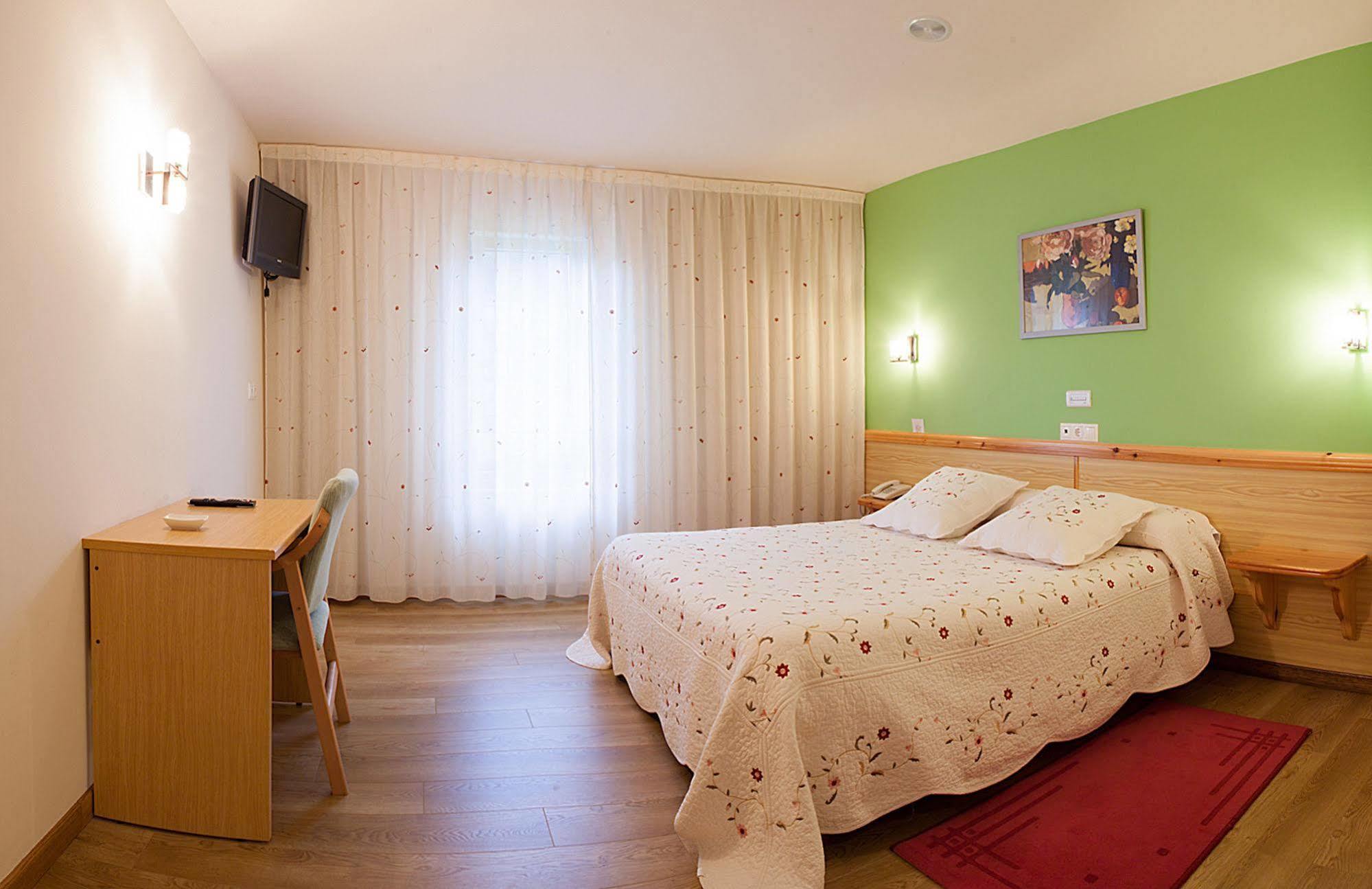 Hotel San Briz A Pontenova Zewnętrze zdjęcie