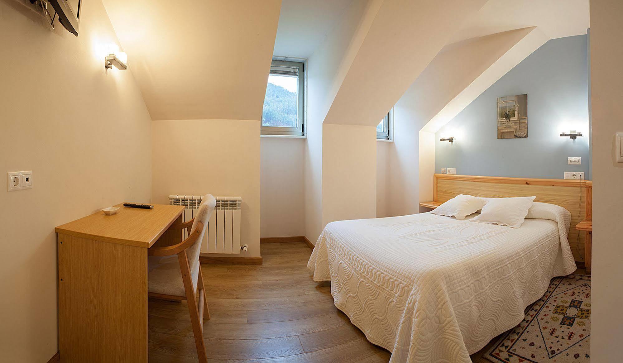 Hotel San Briz A Pontenova Zewnętrze zdjęcie